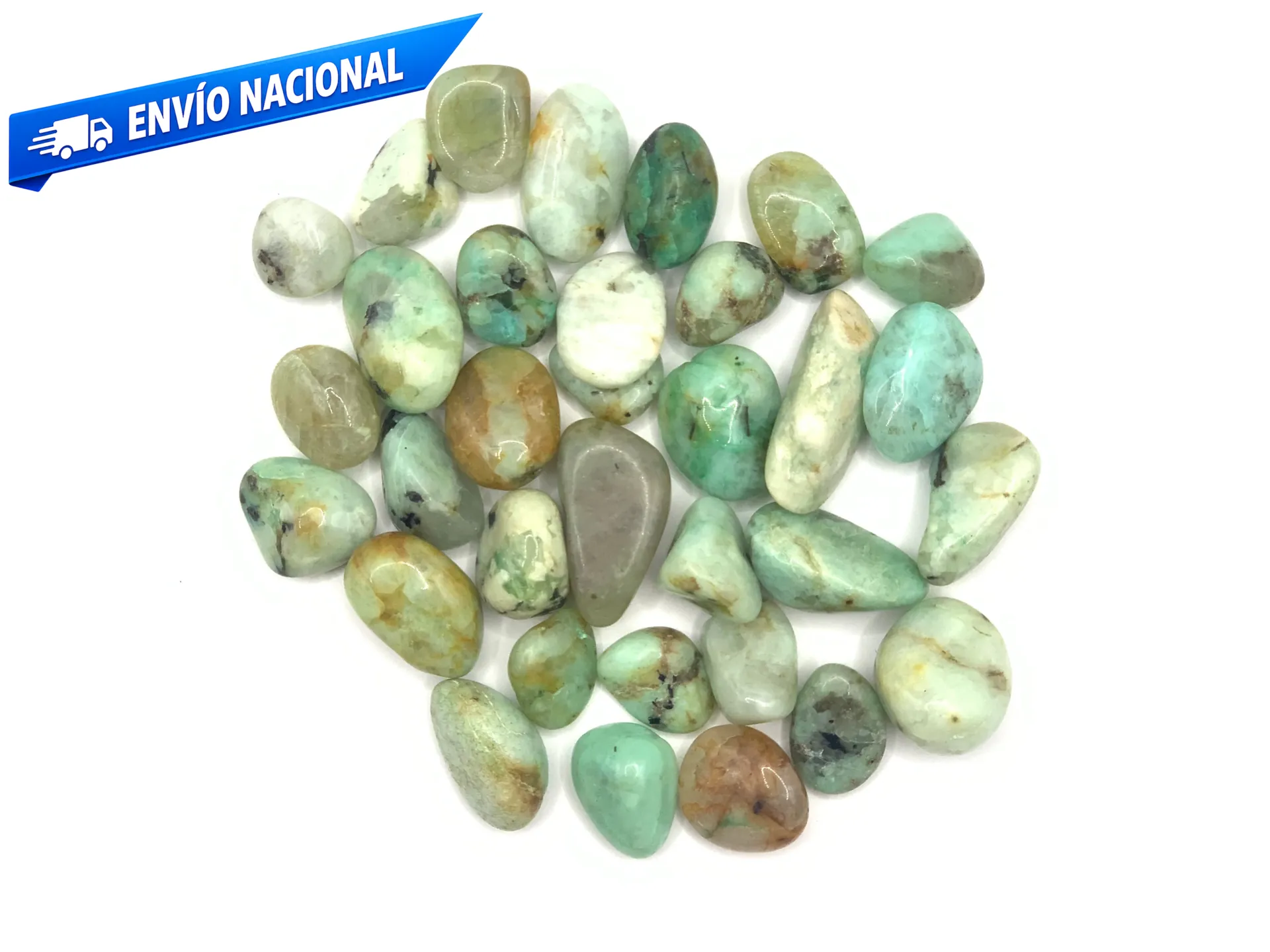 Crisoprasa natural de color verde, piedra apreciada en la tradición hildegardiana por su asociación con la serenidad, el equilibrio emocional y la armonía interior.