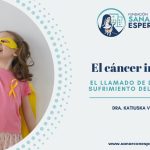 Niño enfermo de cáncer siendo acompañado en la fe durante su sufrimiento